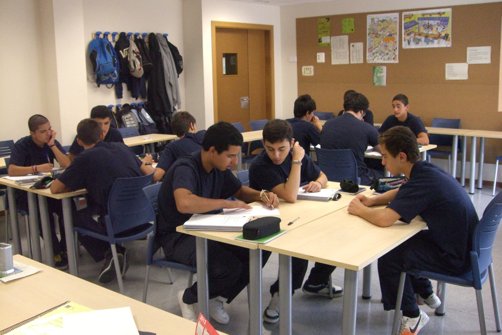 Treball a l'aula - Foto 83530951