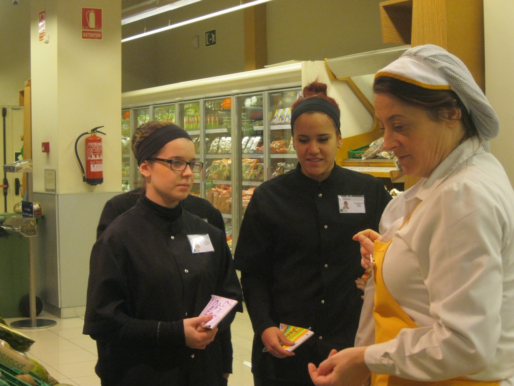 Formaci� en empresa: Hipermercat Esclat - Foto 63579524