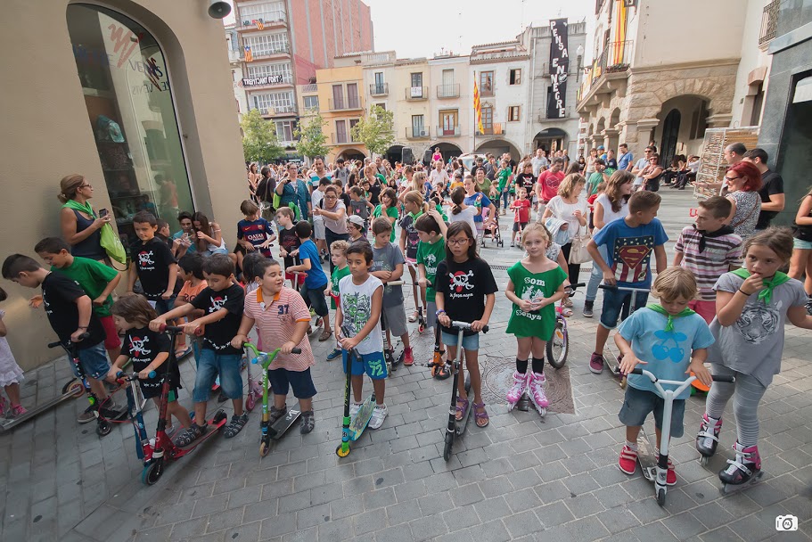 Passejada amb patins i patinets