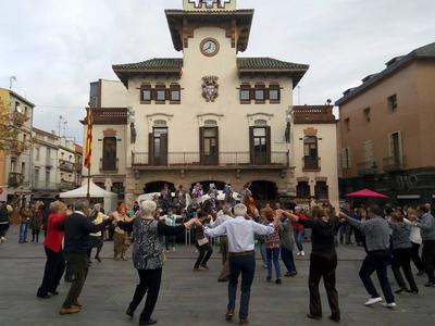 Sardanes, amb La Principal de Banyoles