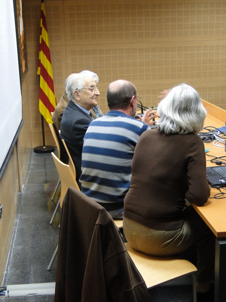 Conferncia de Josep M. Abril i taula rodona - Foto 42792657