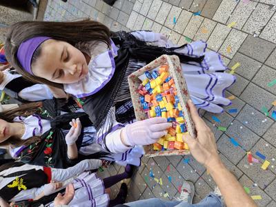 Foto 25986141 - Clica per mida completa