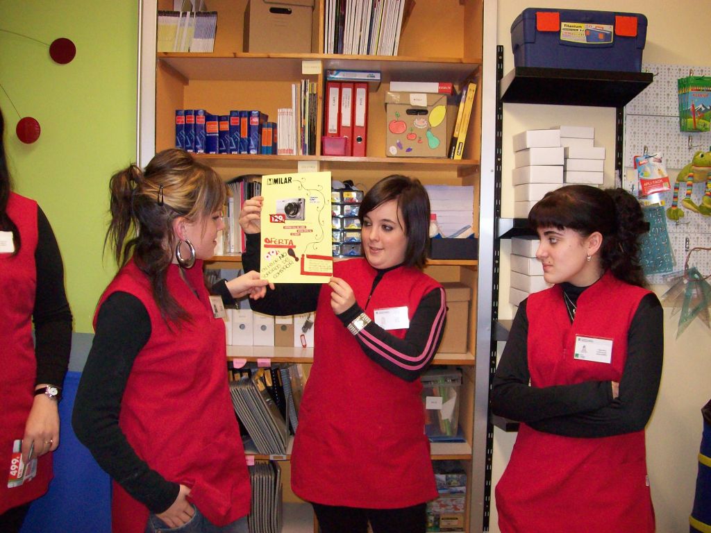 Formaci� professional a l'aula - Foto 30274415