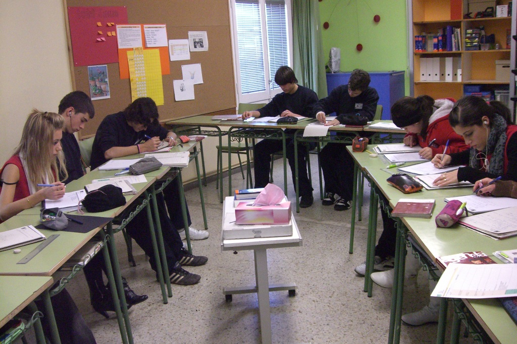 Treball a l'aula - Foto 20520238