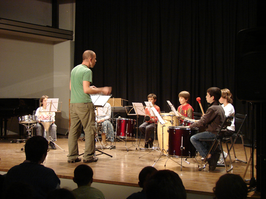 Santa Cec�lia al Centre Municipal d'Expressi� - Programes B�sic, Ampliaci�, Jove i Adult - Foto 60286229