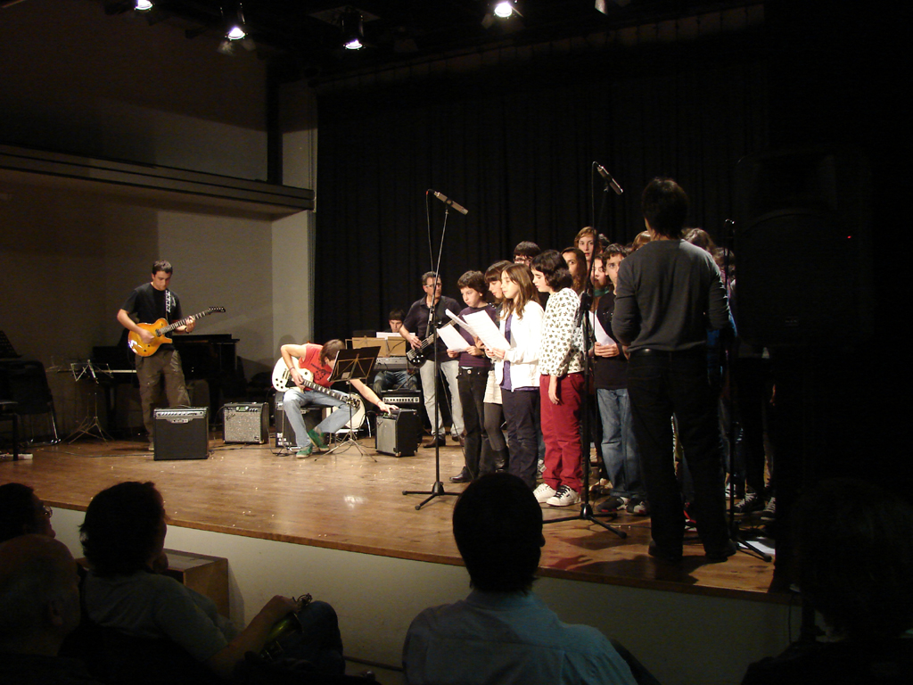 Santa Cec�lia al Centre Municipal d'Expressi� - Programes B�sic, Ampliaci�, Jove i Adult - Foto 41456459