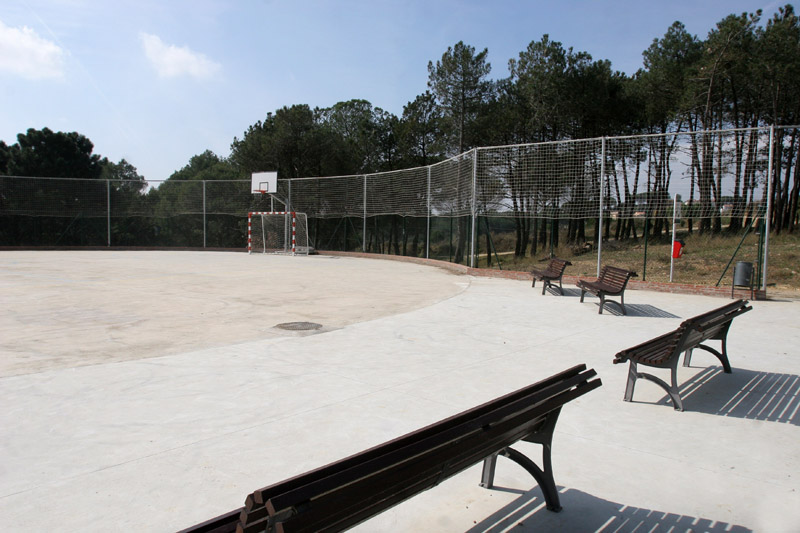 Pista poliesportiva Dip�sit del Tur�