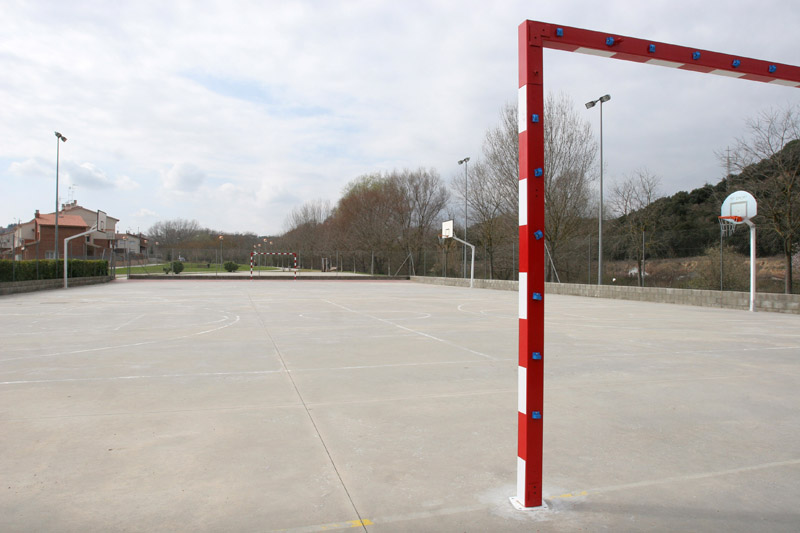 Pista poliesportiva Sant Pon�