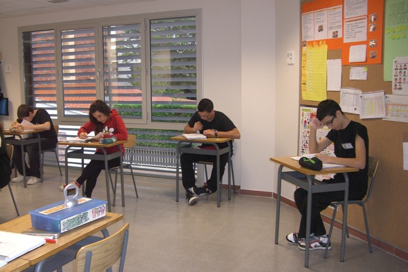 Treball a l'aula - Foto 47757254