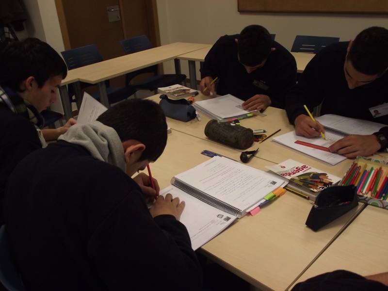 Treball a l'aula - Foto 27637806