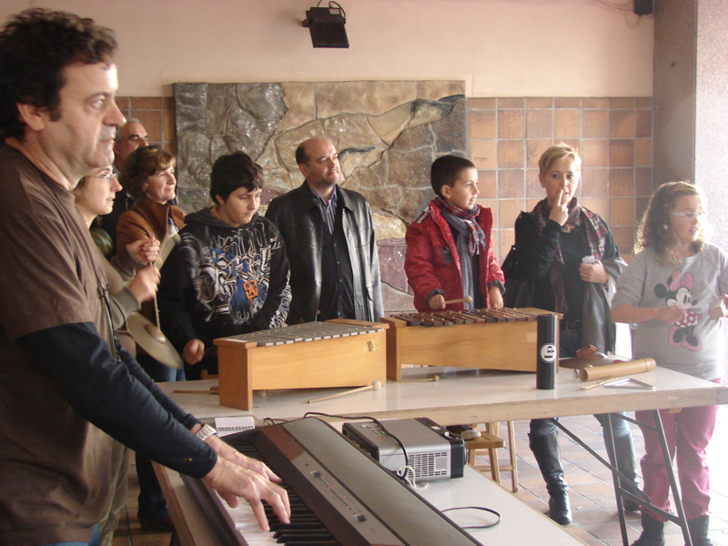 Les escoles de M�sica i Teatre a l'Expressart 2010 - Foto 44244726