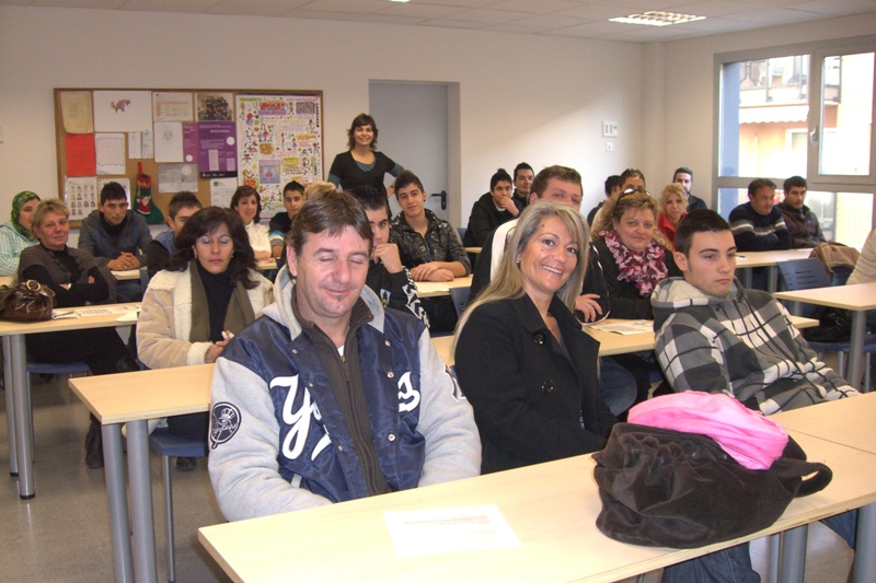 Taller de pares i mares: Com conviure amb un adolescent - Foto 87666417