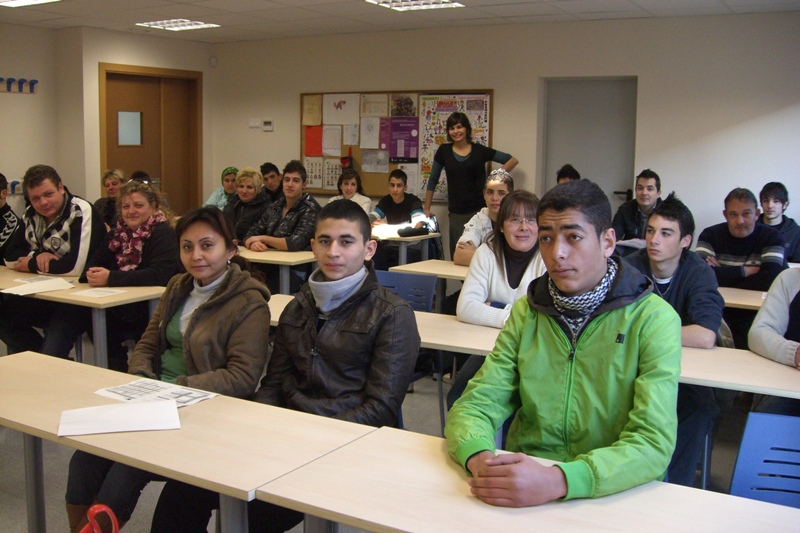 Taller de pares i mares: Com conviure amb un adolescent - Foto 37764832