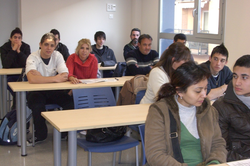 Taller de pares i mares: Com conviure amb un adolescent - Foto 16126232