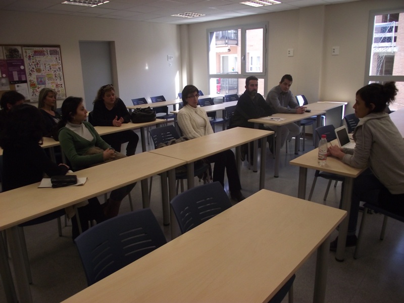 Taller de pares i mares: Com conviure amb un adolescent - Foto 60401120