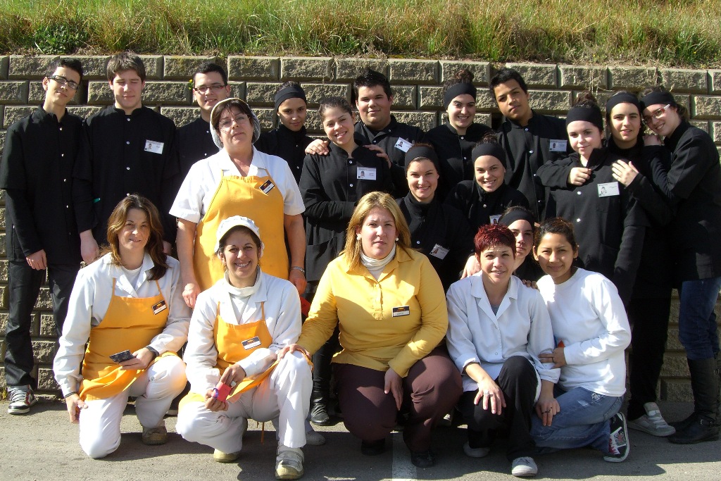 Formaci� en empresa: Hipermercat Esclat - Foto 32749977