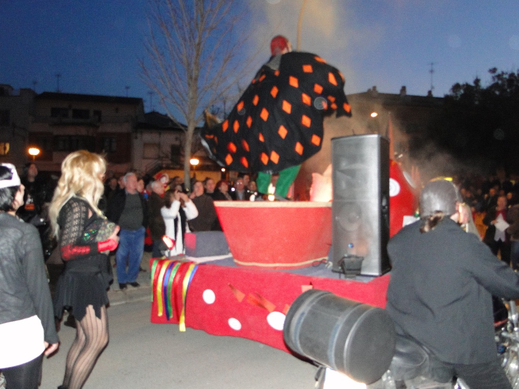 Rua de Carnaval - Foto 40804352