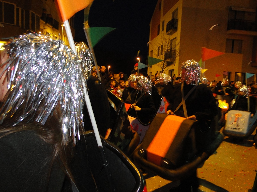 Rua de Carnaval - Foto 72962613