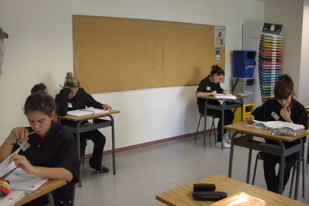 Treball a l'aula - Foto 45130581