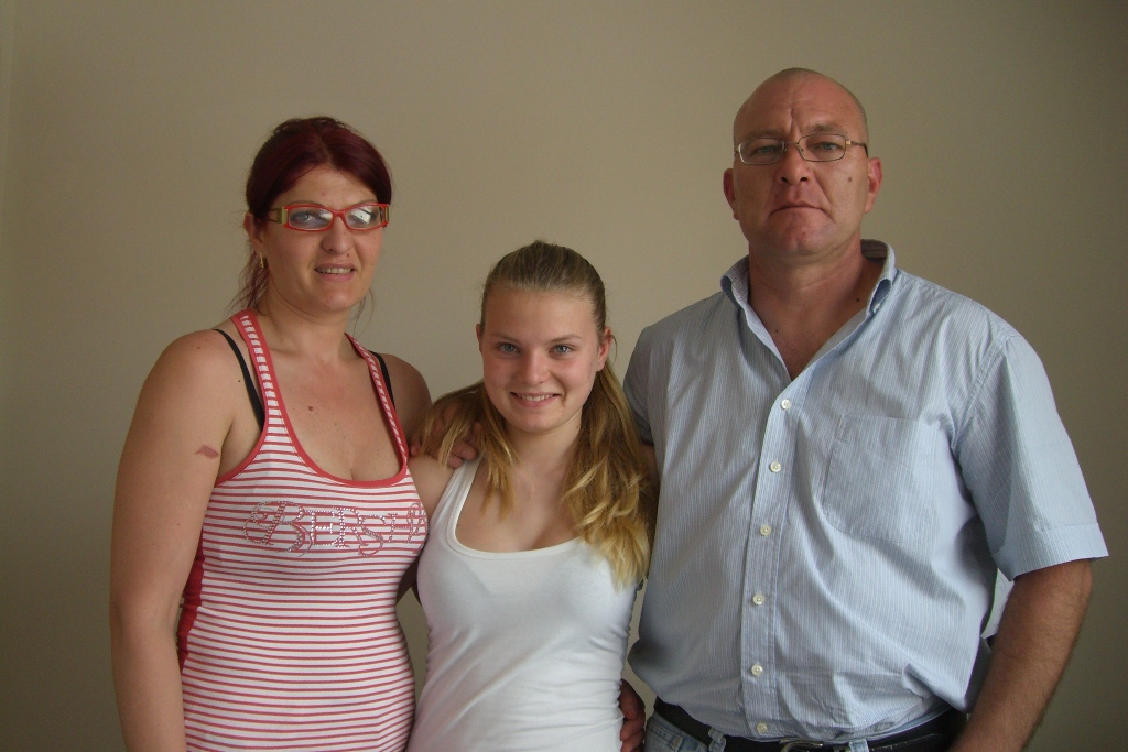 Els joves i les seves fam�lies - Foto 17190880