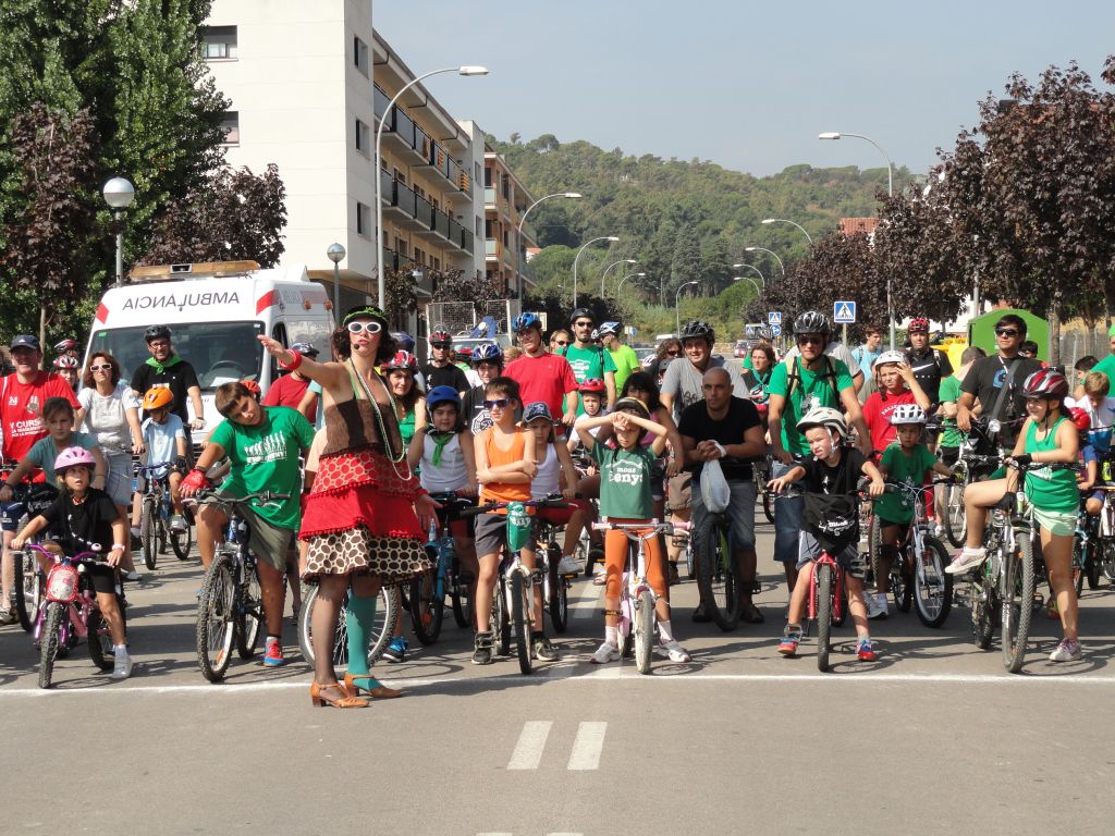 Bicicletes al carrer - Foto 70996638