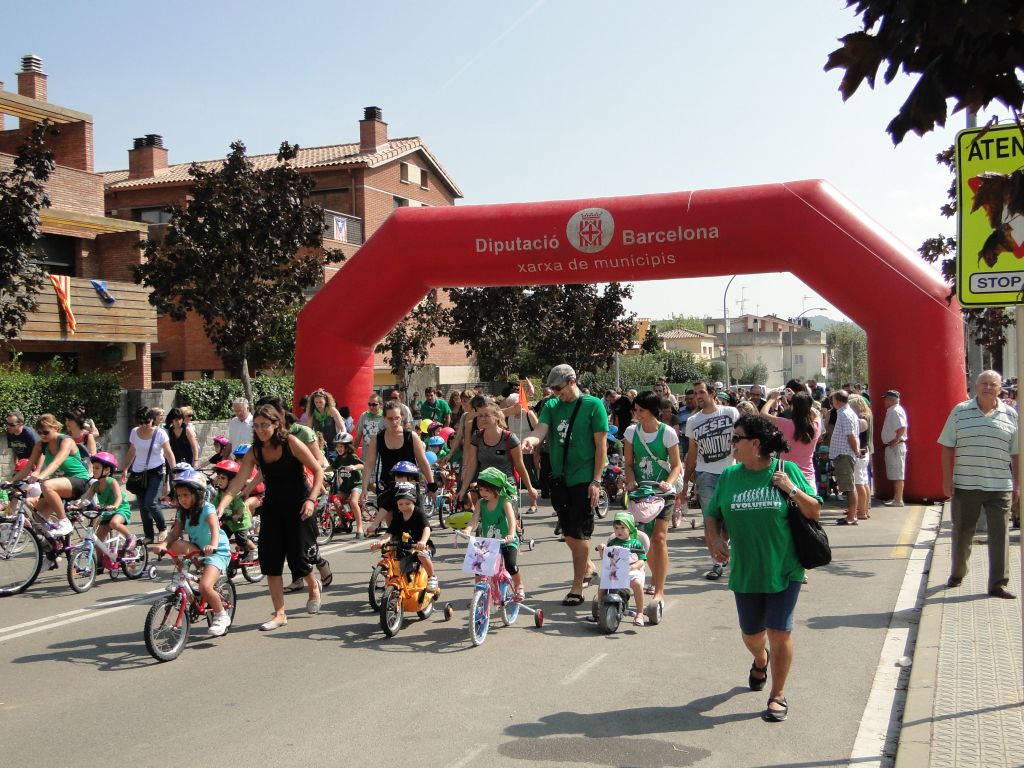 Bicicletes al carrer - Foto 23839016