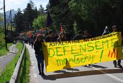 Mobilització contra l'asfalt al Montseny