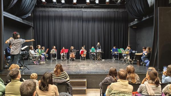 Laboratori esc&egrave;nic 25.26