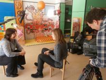 La periodista Montse Tejera entrevista a la directora en funcions de l'Escola bressol municipal